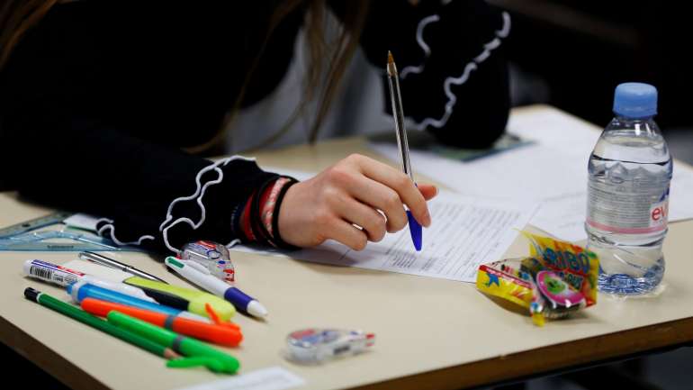 Ministério diz que haverá três novos funcionários nas escolas da Póvoa de Santa Iria na próxima semana