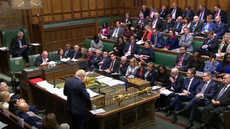 Governo de Boris Johnson vai tentar fazer aprovação recorde de toda a lei relacionada com a saída da UE em três dias