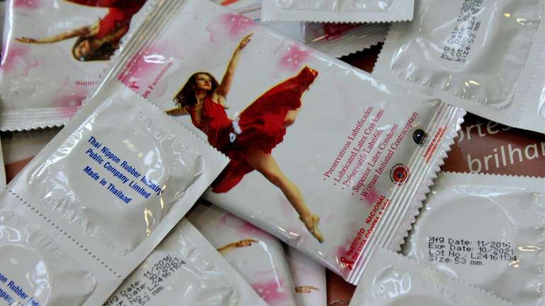 LPCS reforça importância do uso do preservativo entre os jovens