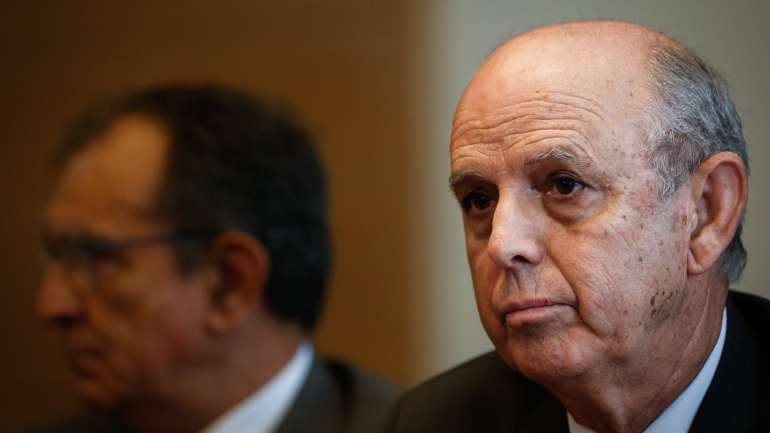 Tomás Correia deixa a presidência da conselho de administração da mutualista mas deve continuar na Rua do Ouro.