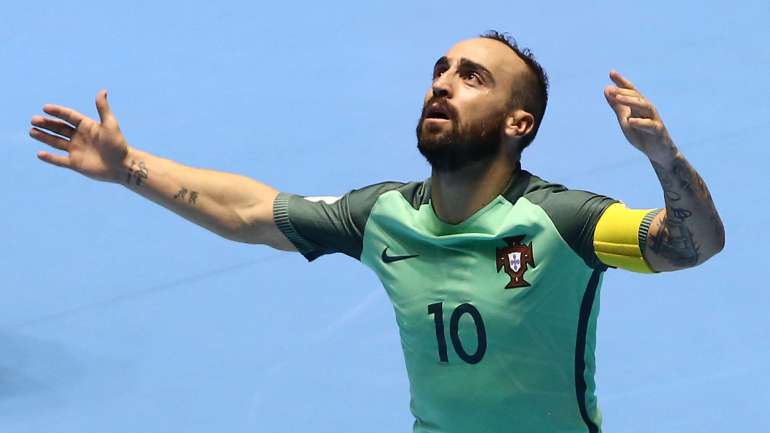 Ricardinho contou esta história para o documentário "Ricardinho, el otro Messi"