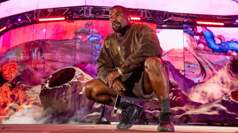 Kanye West quando atuou na edição deste ano do festival de Coachella