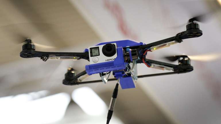 Os drones vão espalhar um gel líquido em arrozais onde há grandes quantidades de água estagnada, lugar onde os mosquitos portadores de malária põem os ovos