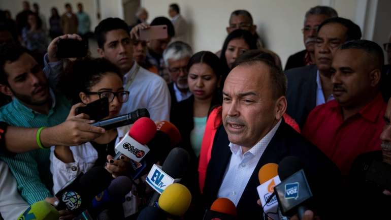 Francisco Torrealba, deputado do Partido Socialista Unido da Venezuela, no Governo)