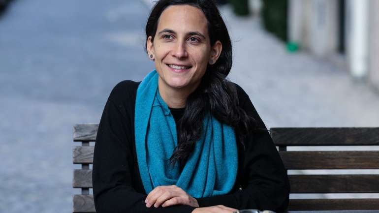 "Arcueil" é o segundo álbum que Joana Gama edita em torno da obra do compositor e pianista francês