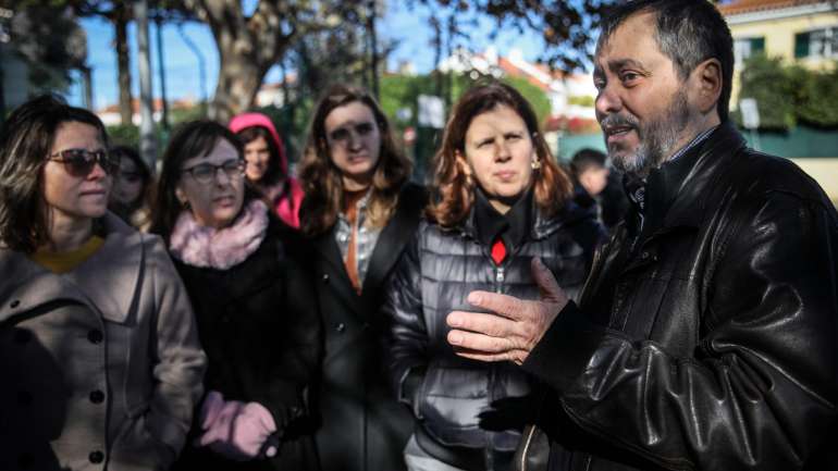Mário Nogueira referiu que os pagamentos já estarão a ser prcessados, mas que não se epode fazer em novembro algo que deveria ter sido feito em agosto