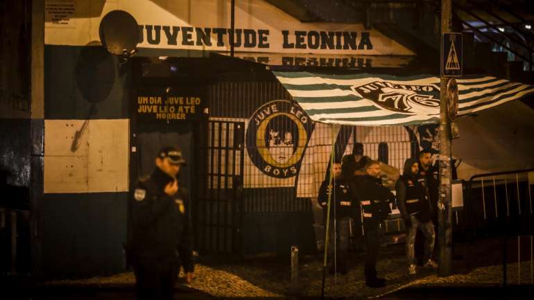 Litígio entre Direção do Sporting e Juventude Leonina mantém-se a propósito da "Casinha", que agora não tem nem luz nem água