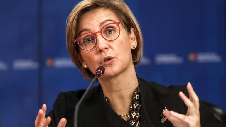 Marta Temido, ministra da Saúde, na conferência de imprensa depois da reunião do Conselho de Ministros, na Presidência do Conselho de Ministros