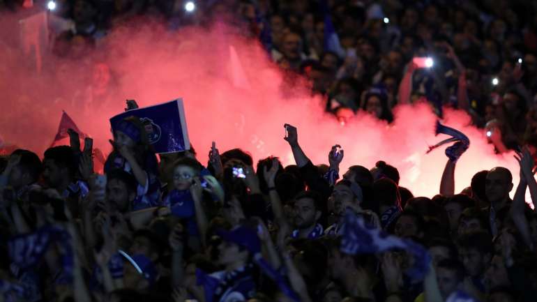 Duas semanas depois, a violência provocada por adeptos de futebol estrangeiros voltou às ruas do Porto