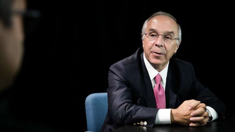 Marques Mendes falou também de um Orçamento de Estado "histórico", mas "sem ambição"