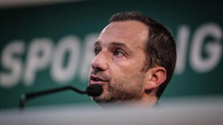 Frederico Varandas mostrou-se irritado na tribuna com o lance da expulsão de Bolasie e confrontou João Pinheiro ao intervalo