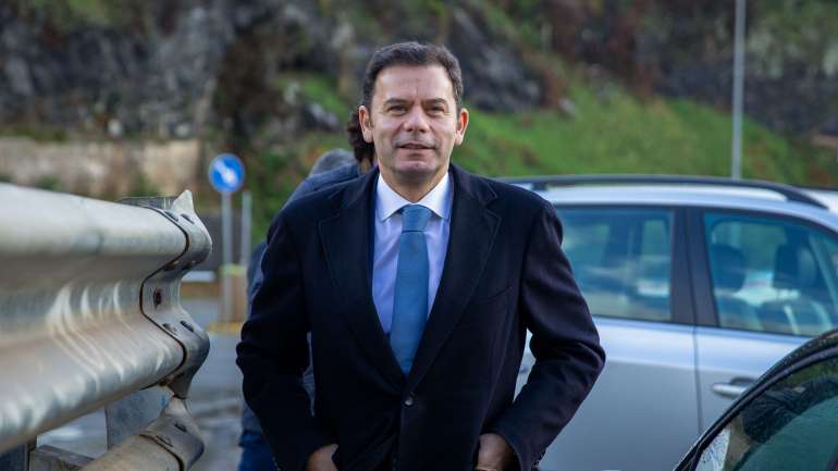 Repto do candidato à liderança do PSD foi feito em Barcelos