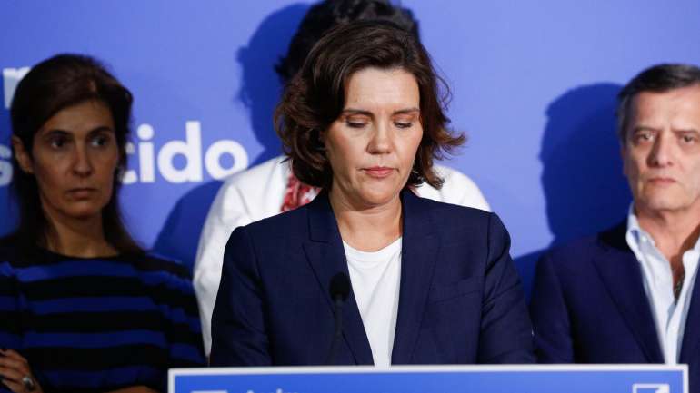 Assunção Cristas será substituída como líder do CDS/PP após a conclusão do processo eleitoral interno