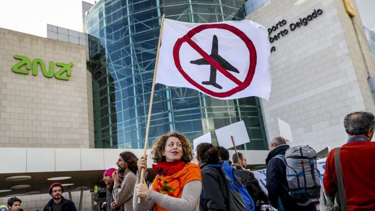 A Zero constatou que em sete dias foi ultrapassado o número máximo permitido de movimentos aéreos diários, no Aeroporto Humberto Delgado