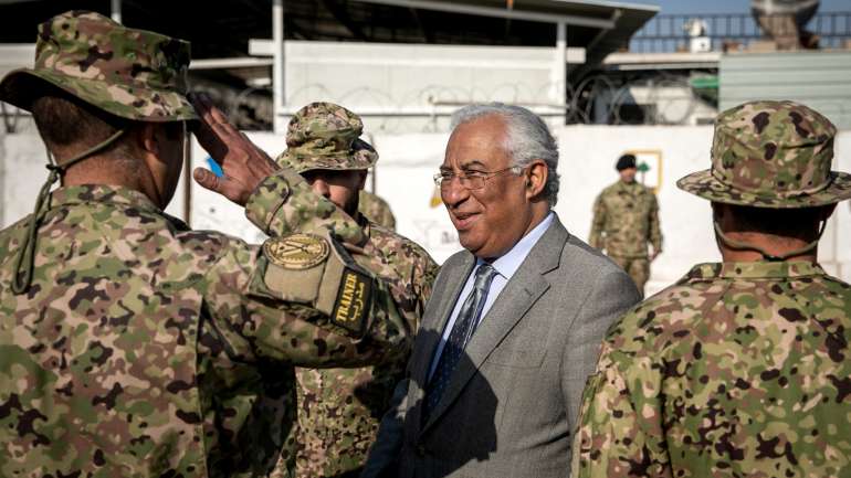 António Costa ofereceu relógios aos militares portugueses no Iraque antes do Natal
