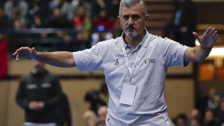 A seleção nacional terminou em segundo lugar no Grupo 6 de apuramento, atrás dos gauleses