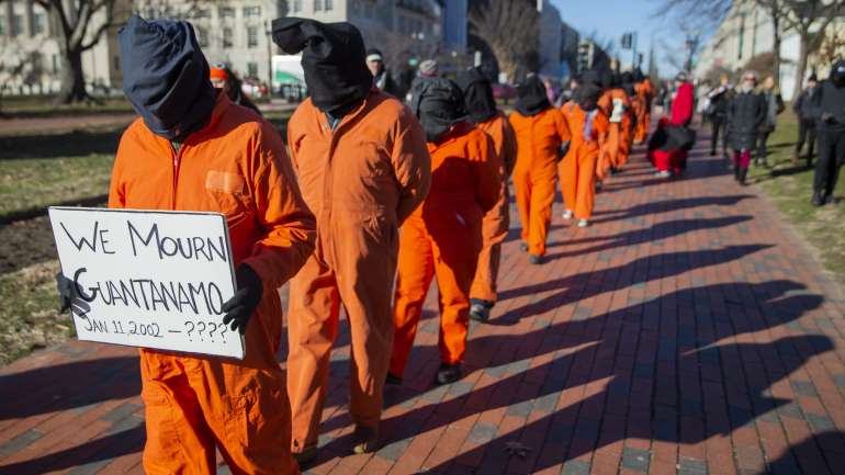 Um dos prisoneiros de Guantánamo é Toffiq al-Bihani, que está preso há oito anos sem julgamento
