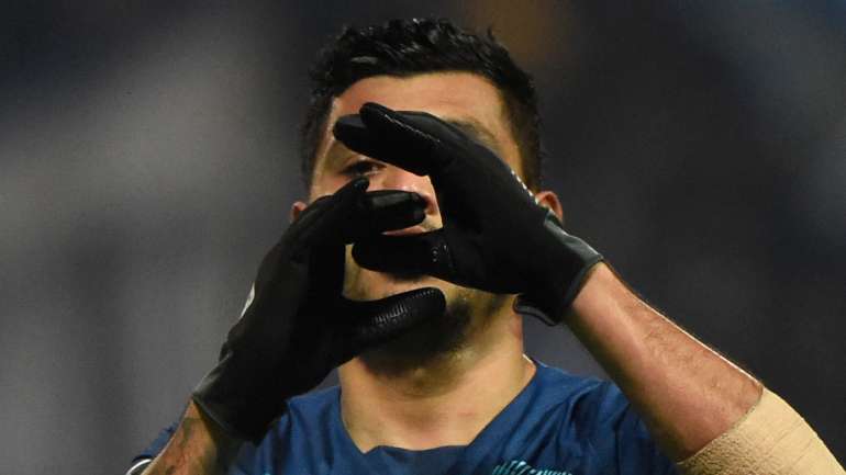 Corona marcou o primeiro golo da temporada já depois de ter feito uma assistência e ter sofrido uma grande penalidade