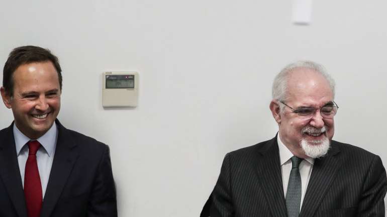 Acordo para cedência de 11 imóveis para arrendamento acessível foi celebrado em 2018, quando Vieira da Silva era ministro da Segurança Social