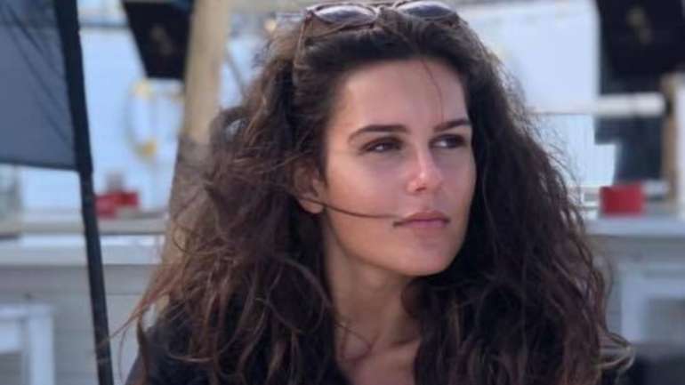 Fotografia de Maëlle, retirada da página do Facebook da sua mãe, Laurence Hennuy, que revelou o caso para que "a prevenção possa salvar vidas"