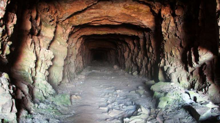 As minas de ferro de Torre de Moncorvo foram a maior empregadora da região na década de 1950, chegando a recrutar 1.500 mineiros