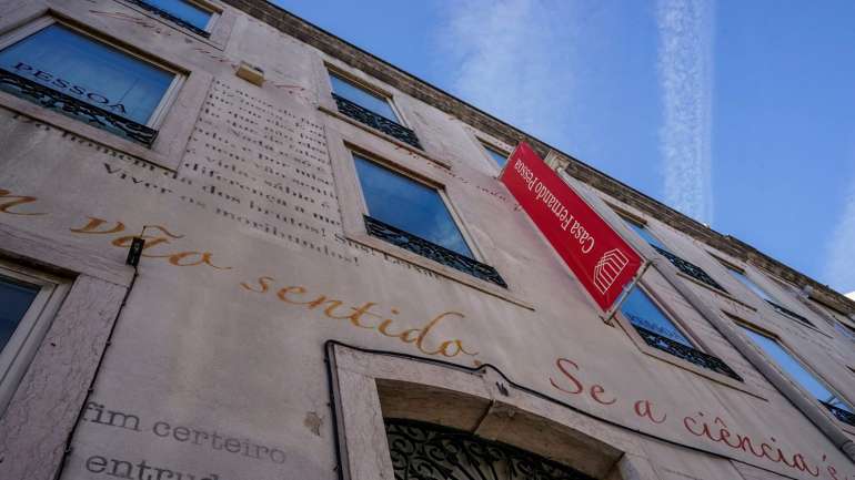 A Casa Fernando Pessoa, em Campo de Ourique, encontra-se fechada para obras