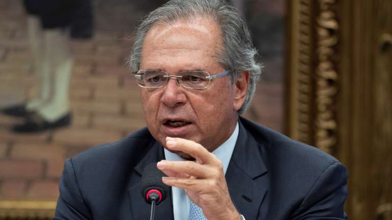 O ministro brasileiro também argumentou que o mundo requer aumento na produção de alimentos e, dependendo do produto químico usado na produção, não há um meio ambiente limpo