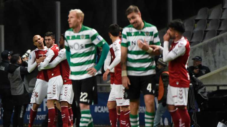 O central francês marcou o único golo dos leões no jogo