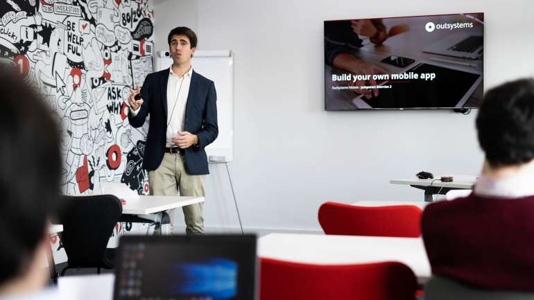 O unicórnio prevê a criação de mais de 5.000 postos de trabalho para profissionais com competências OutSystems até ao final de 2020