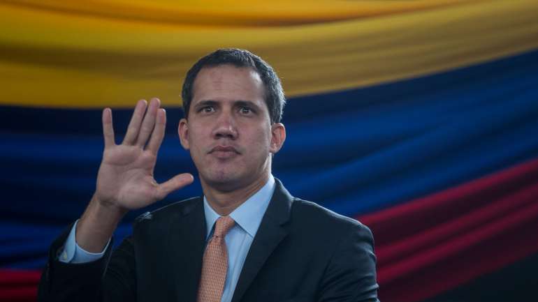 Guaidó esteve em Bruxelas e pediu às instâncias europeias mais sanções internacionais para enfraquecer o regime chavista de Maduro e &quot;parar a tragédia do povo&quot;