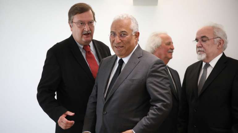 Carlos Silva diz que nunca teve reunião com primeiro-ministro à frente da UGT e desafia António Costa a dizer-lhe "olhos nos olhos" se o problema é com ele