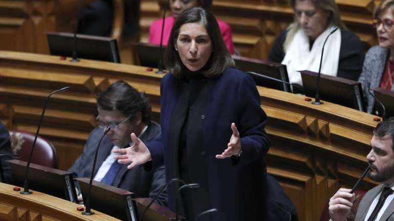 Ana Catarina Mendes diz que proposta do PSD para reduzir IVA da luz é uma "tremenda irresponsabilidade"