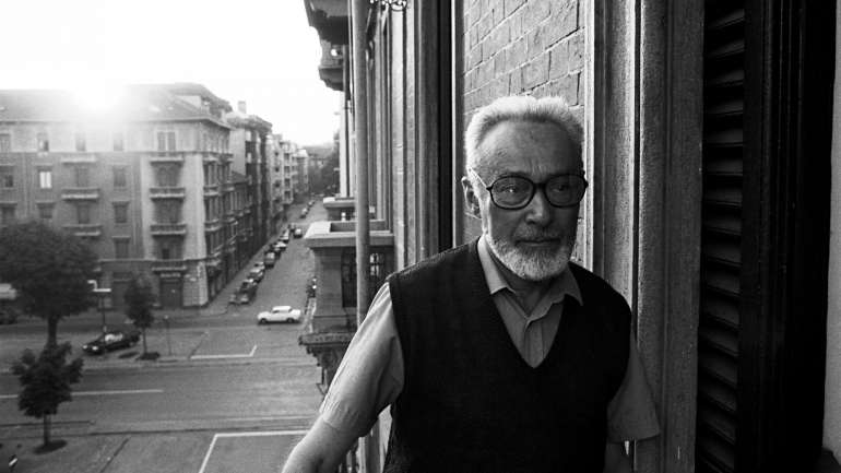 Primo Levi esteve 11 meses no campo de concentração de Auschwitz, de onde foi libertado a 27 de janeiro de 1945