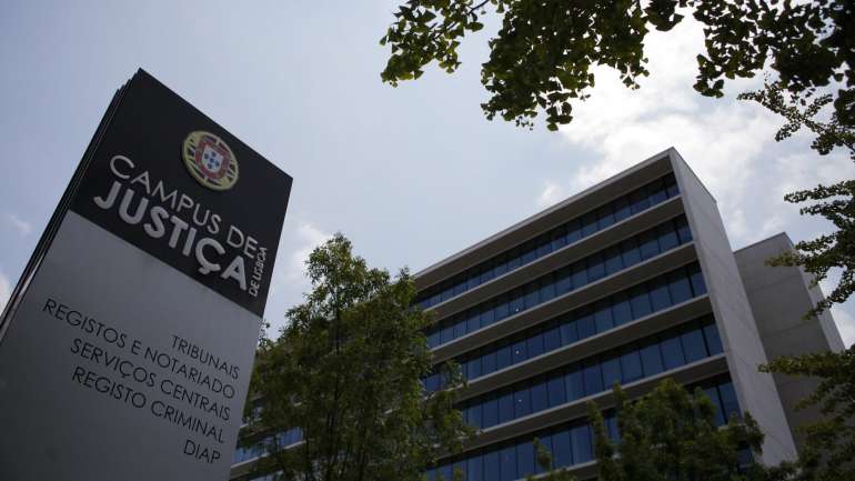 O julgamento decorre no Campus de Justiça com apertadas medidas de segurança