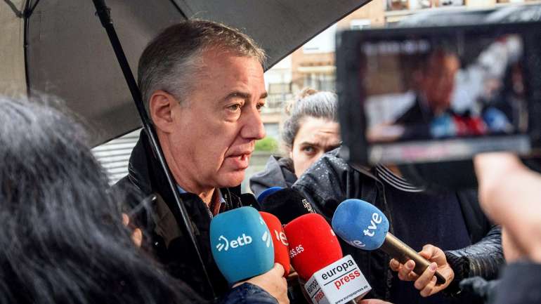 O líder regional reconheceu que a antecipação eleitoral também foi motivada pela "situação geral do Estado [espanhol]" e que a situação na Catalunha "poderia afetar o governo espanhol e, por ricochete, as outras instituições" do Estado