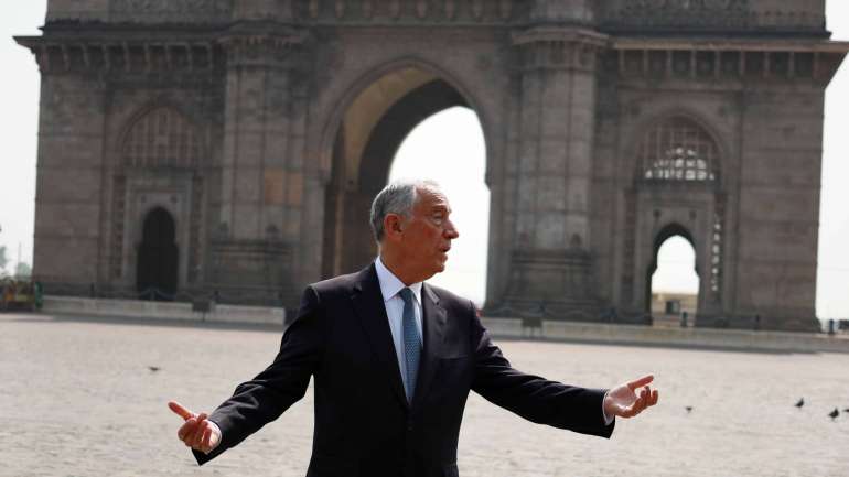 À chegada a Mumbai, Marcelo Rebelo de Sousa falou de um tema nacional e disse que recebe em Belém quem lhe pede.
