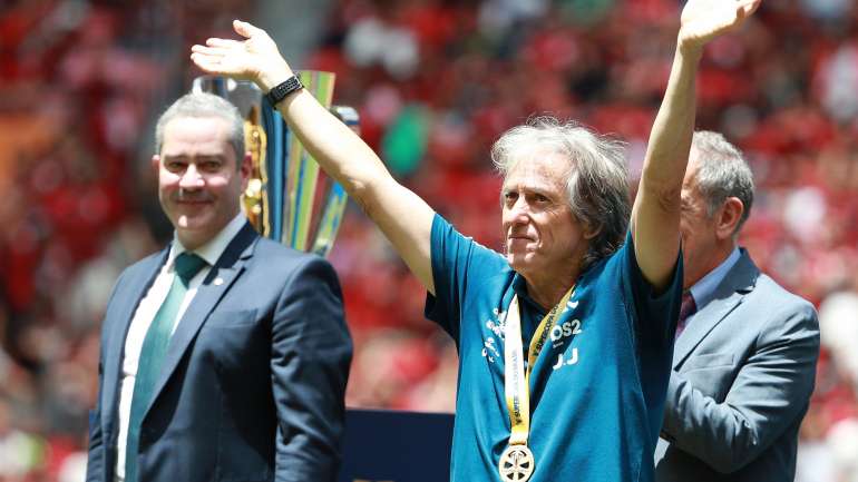 Jorge Jesus conquistou em Brasília o terceiro título pelo Flamengo, num triunfo claro frente ao Athl. Paranaense