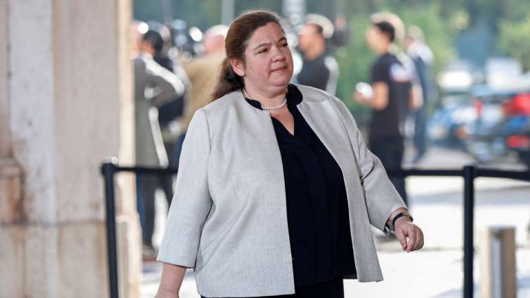Ministra Alexandra Leitão vai manter os restantes salários com um aumento de 0,3%, a taxa de inflação verificada em novembro último.