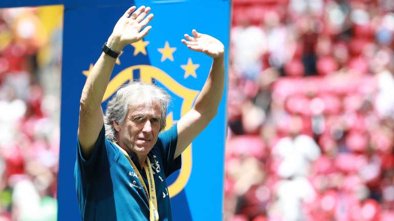 Jorge Jesus tem nesta altura tantos títulos como derrotas em jogos desde que agarrou no Flamengo, no início de julho