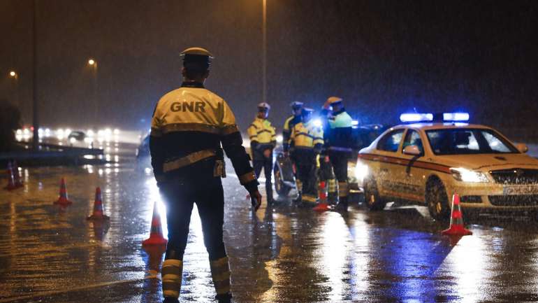 A GNR acrescenta que a operação permitiu interromper comportamentos suscetíveis de comprometer a segurança rodoviária
