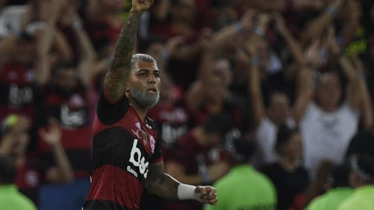 Gabriel Barbosa marcou o primeiro golo do jogo e fez a assistência para o segundo