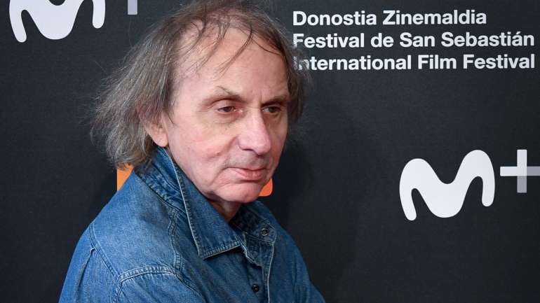 Michel Houellebecq está nomeado com "Serotonin", obra publicada em Portugal pela Alfaguara com o título "Serotonina"