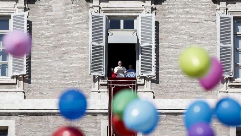O Vaticano confirmou na semana passada a abertura dos arquivos reforçando a ideia de que a consulta da documentação venha a esclarecer o silêncio do Papa Pio XII acusado durante as últimas décadas de não ter levantado a voz contra o nazismo durante a II Guerra Mundia