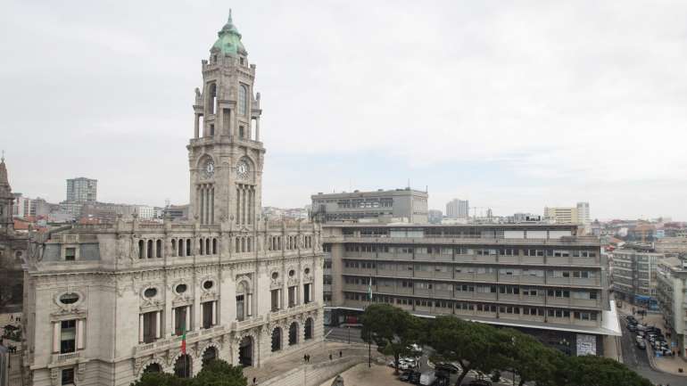 A expulsão aconteceu por ordem do presidente da Assembleia Municipal do Porto