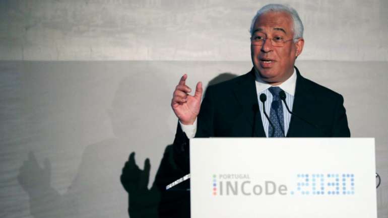 Para o primeiro-ministro, o desafio da transição para uma sociedade digital é "é uma mais valia para enfrentar todos os outros", mas deve ser, acima de tudo, "uma oportunidade para combater as desigualdades existentes" ESTELA SILVA/LUSA