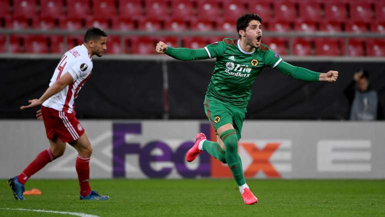 Pedro Neto entrou ao intervalo, marcou o golo do empate de livre direto e foi o melhor entre os dez portugueses em campo