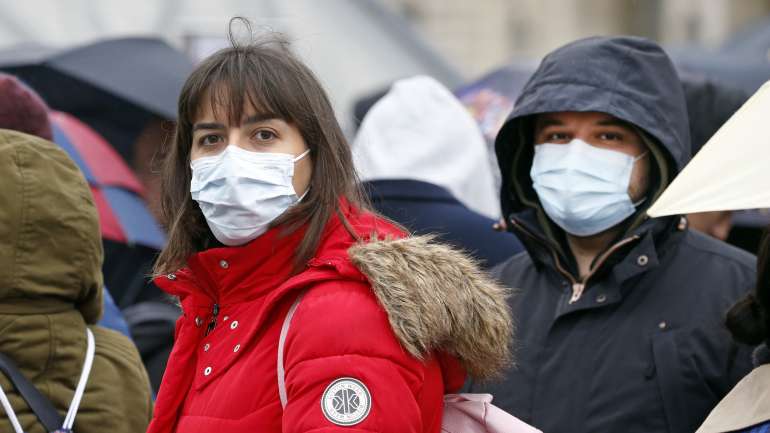 Esta segunda-feira, Portugal foi o país europeu, entre os que têm mais de 200 infetados, que registou a maior subida de casos positivos em 24 horas, uma subida de 35%