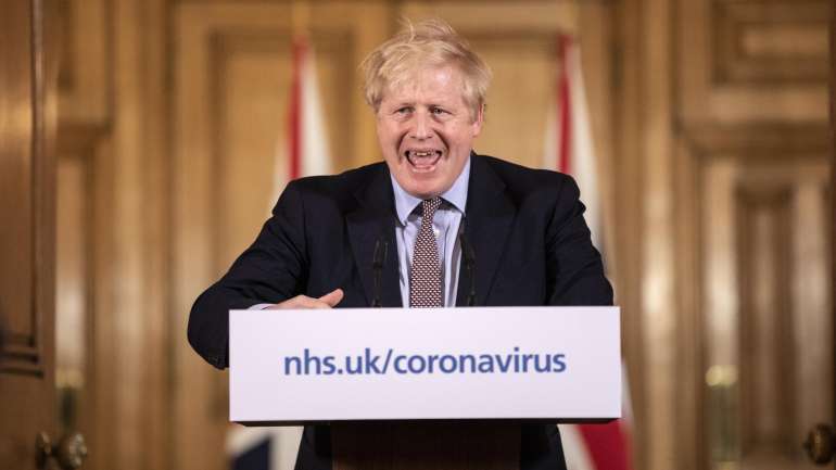 Depois de dias com uma mensagem confusa, Boris Johnson foi claro na segunda-feira: "A partir de agora temos de ir mais a fundo"