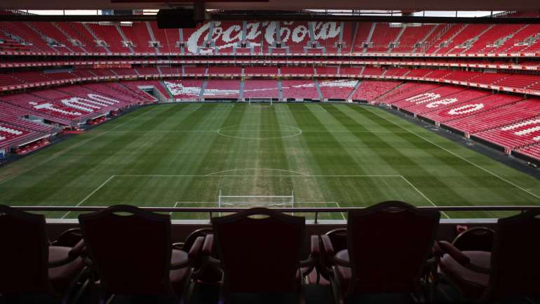 Benfica deixou palavra de solidariedade aos portugueses e agradeceu a todos os "incansáveis profissionais da saúde"