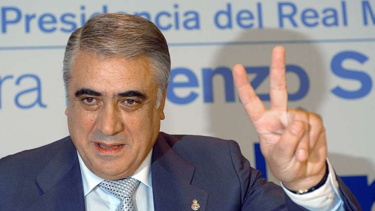 Lorenzo Sanz estava hospitalizado na Fundação Jiménez Díaz, em Madrid